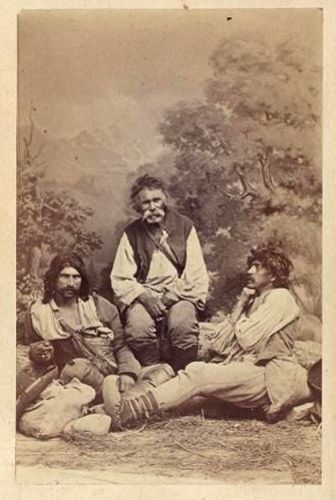 Group of three gypsies